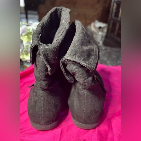 Rampage Brunella Black Suede Slip On Ankle Booties Flats EPC Size 7 Excellent Pr - Picture 3 of 9